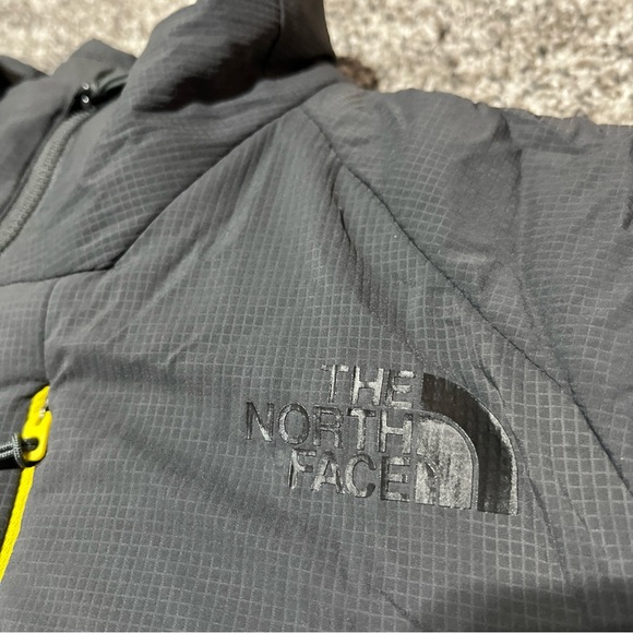 The North Face Ventrix Ultralight Puffer Jacket Mens S Gray Full Zip Insulate - Picture 4 of 11